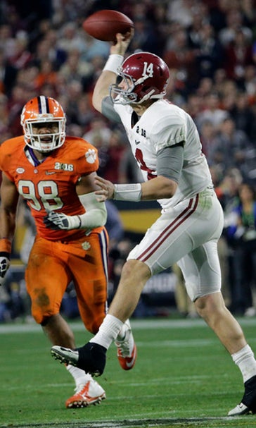 THE LATEST: Alabama leads 31-27 in 4th quarter of title game